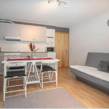 Lidzy Apartman Apartment *